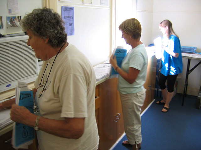 Kellerberrin Pipeline newsletter assembly, 2005